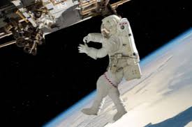 Dünyanın ilk özel uzay yürüyüşü başladı